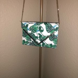 Tropical Leaf Clutch
